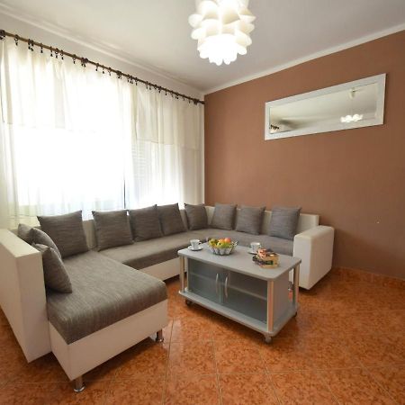 Apartments Blazevic Omišalj Kültér fotó