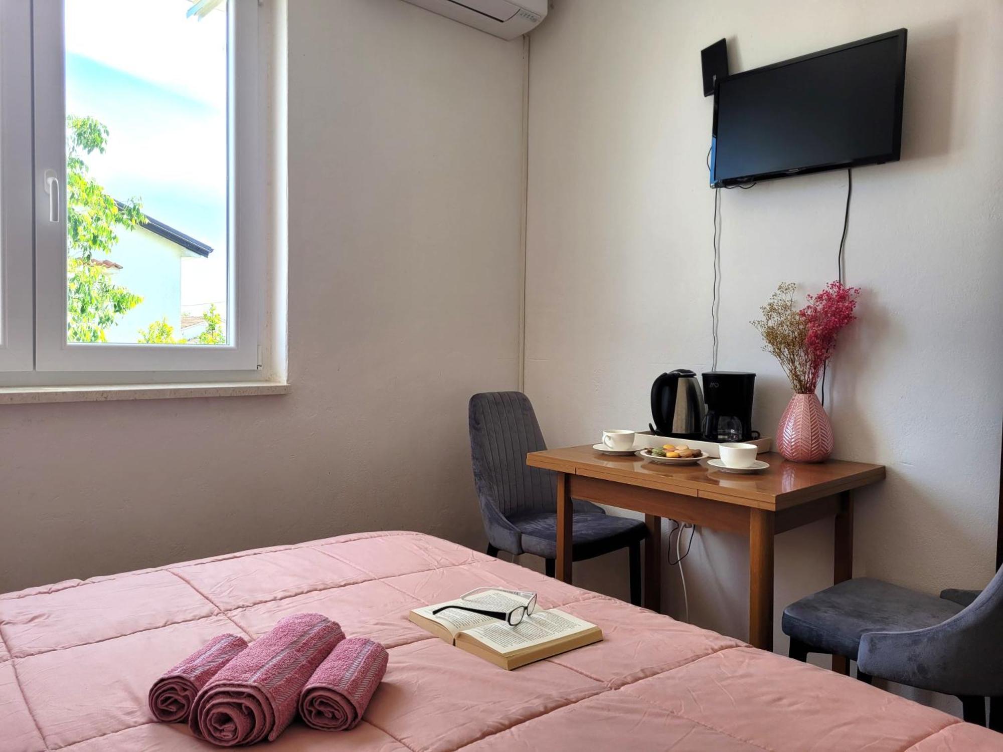 Apartments Blazevic Omišalj Kültér fotó