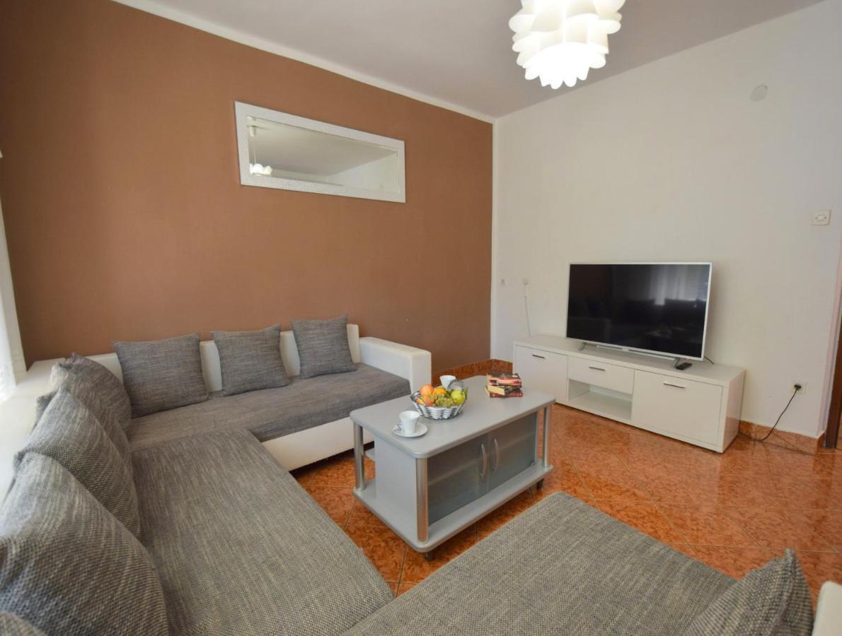 Apartments Blazevic Omišalj Kültér fotó