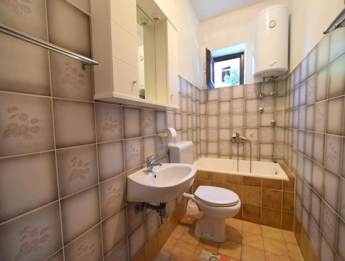Apartments Blazevic Omišalj Kültér fotó