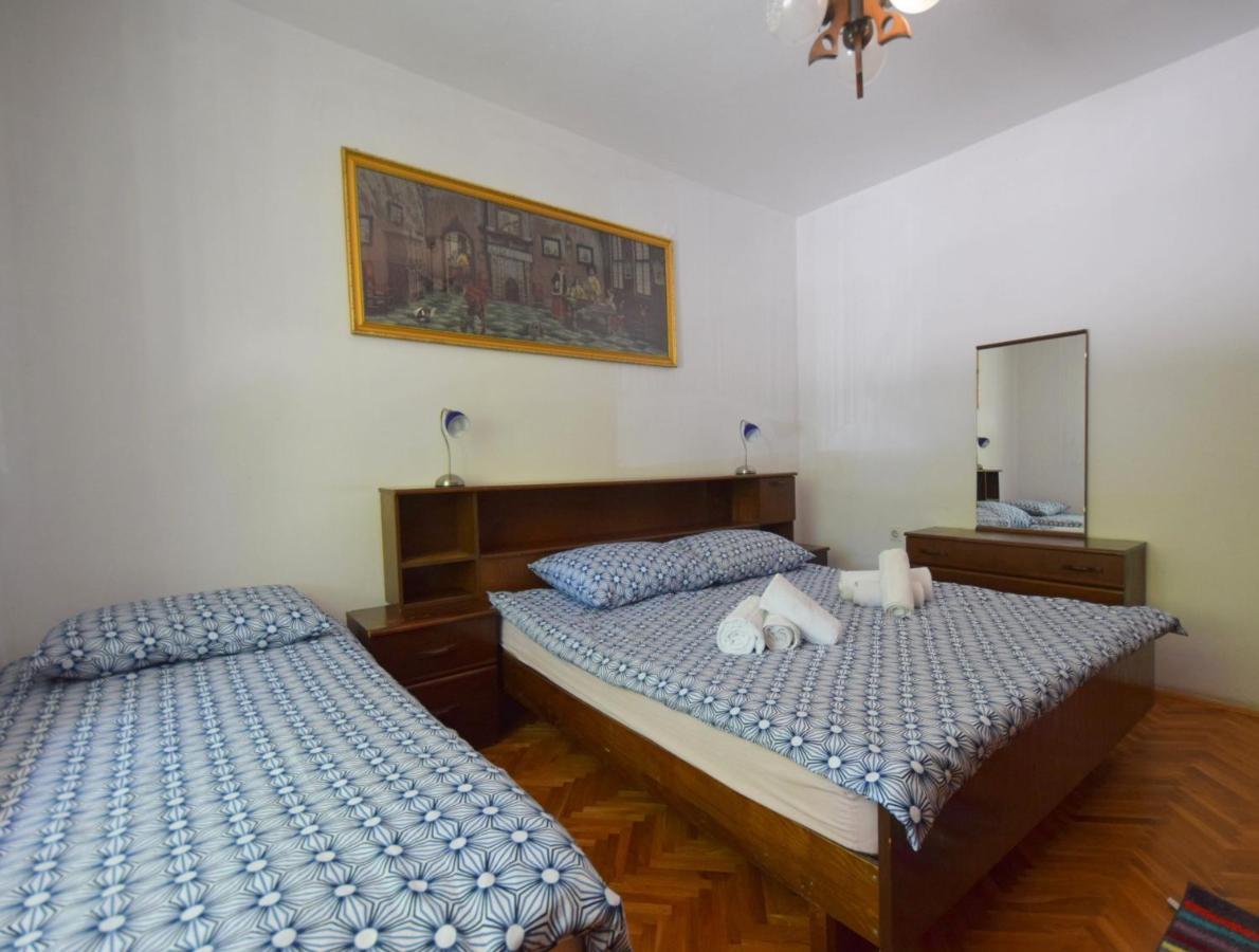 Apartments Blazevic Omišalj Kültér fotó