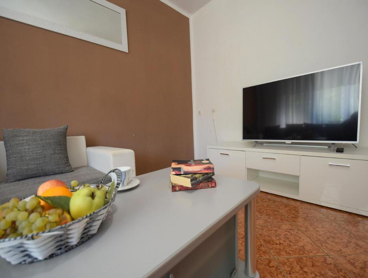 Apartments Blazevic Omišalj Kültér fotó
