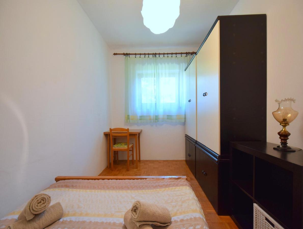 Apartments Blazevic Omišalj Kültér fotó