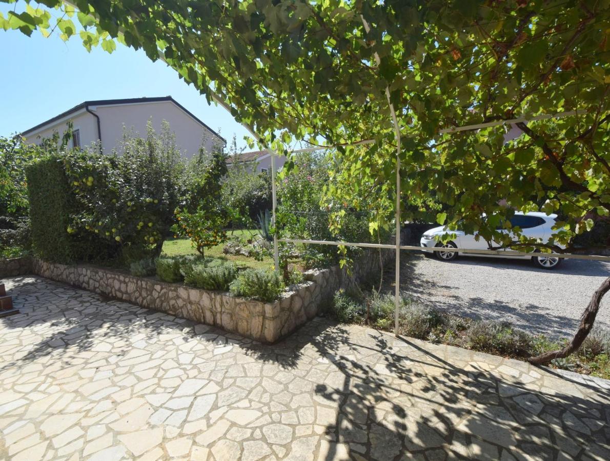 Apartments Blazevic Omišalj Kültér fotó